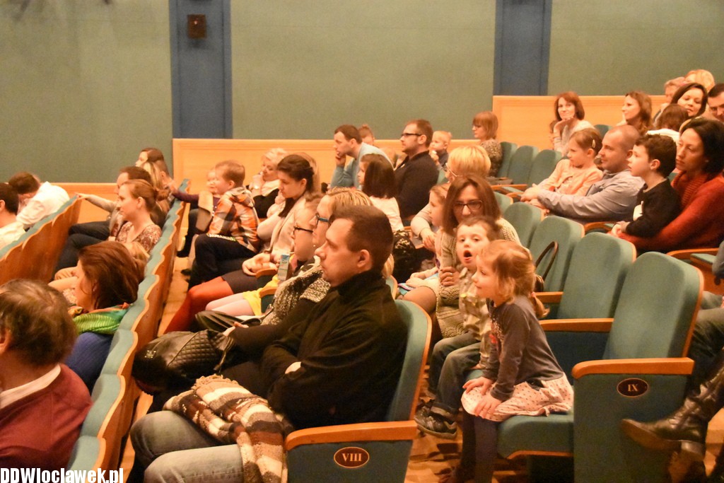 Wielkanocne tarapaty w teatrze