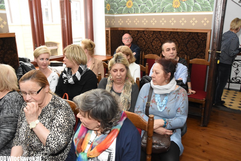 Deser z kulturą hiszpańską w Starej Remizie