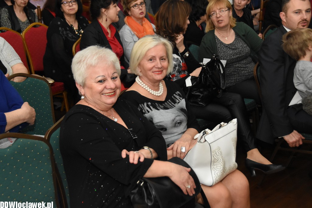 Deser z kulturą hiszpańską w Starej Remizie