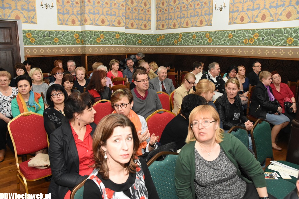 Deser z kulturą hiszpańską w Starej Remizie