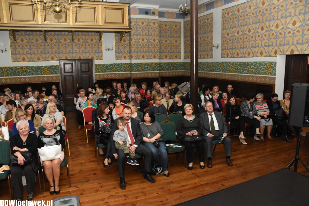 Deser z kulturą hiszpańską w Starej Remizie