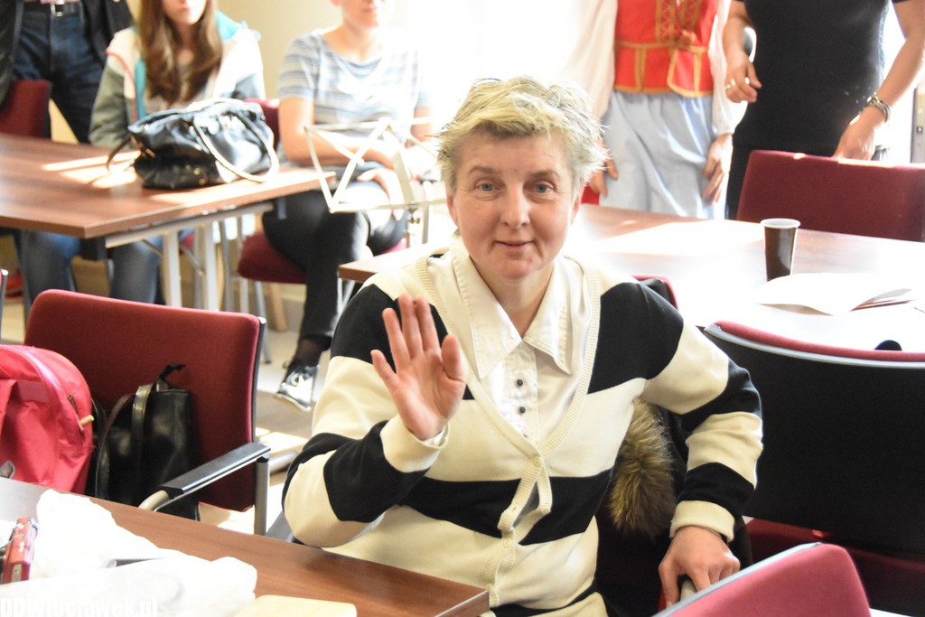Z malowanej skrzyni w Browarze B