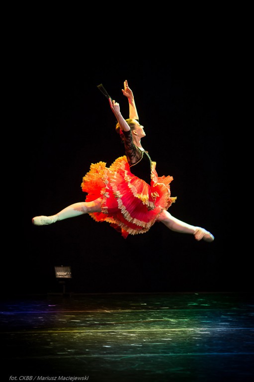 Ballet Magnificat Face 2 face