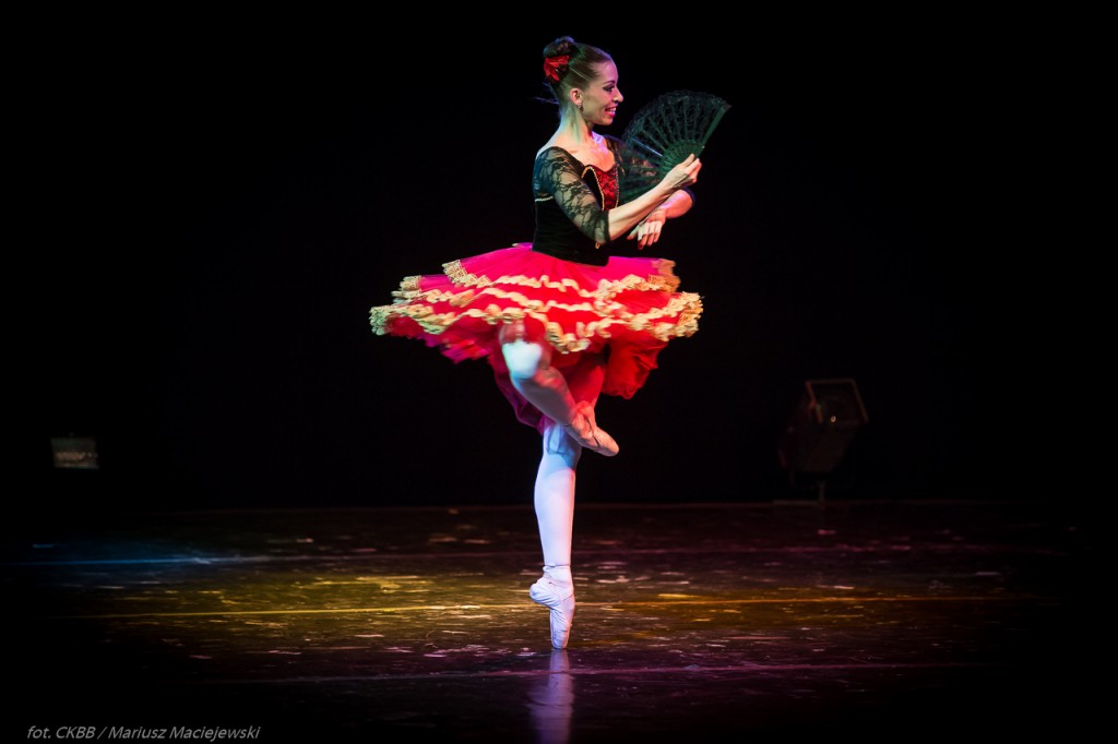 Ballet Magnificat Face 2 face