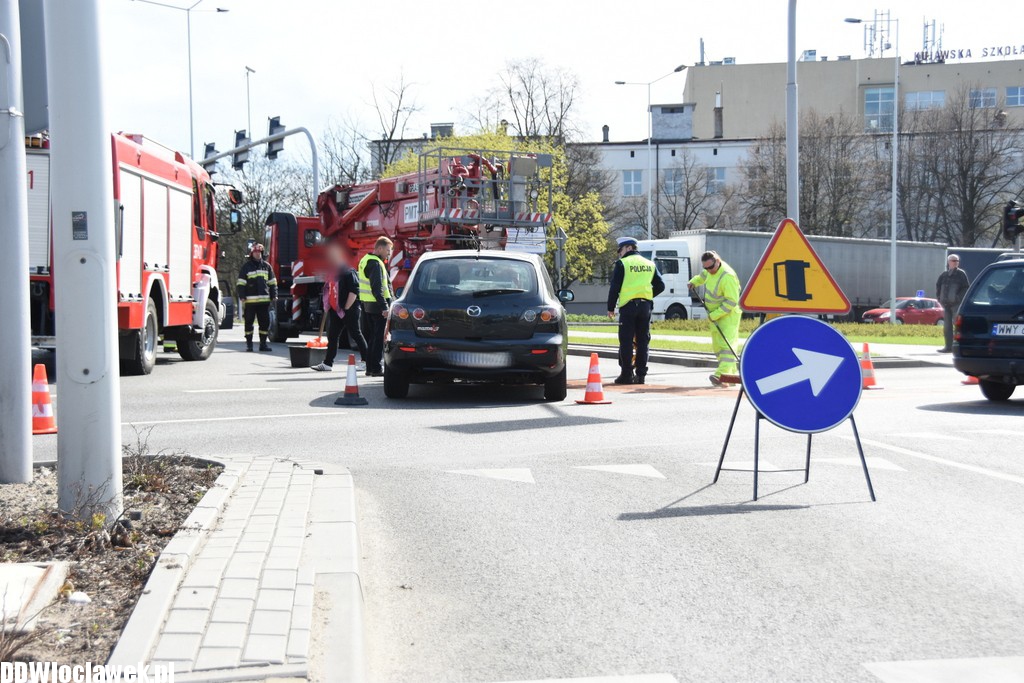 Zderzenie auta osobowego z wozem straży pożarnej