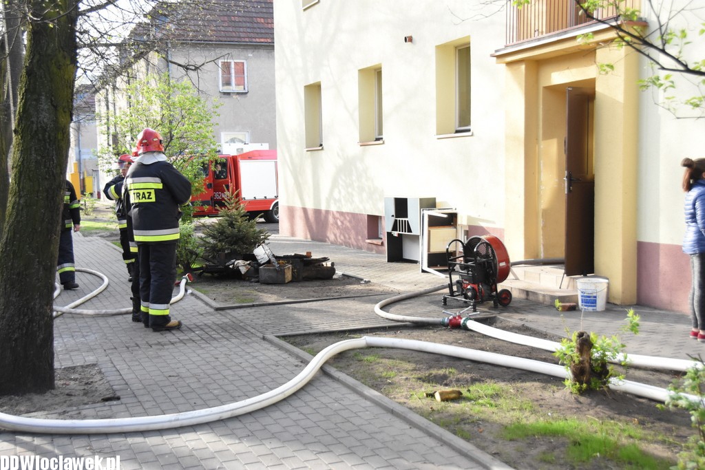 Akcja strażaków na ul. Chmielnej