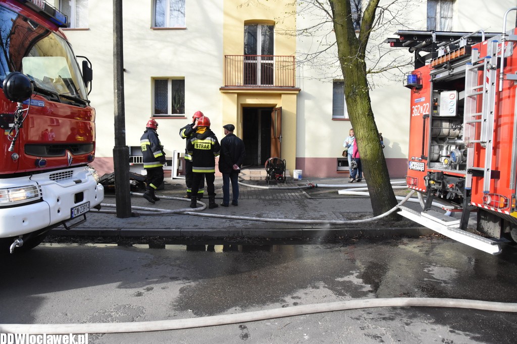 Akcja strażaków na ul. Chmielnej