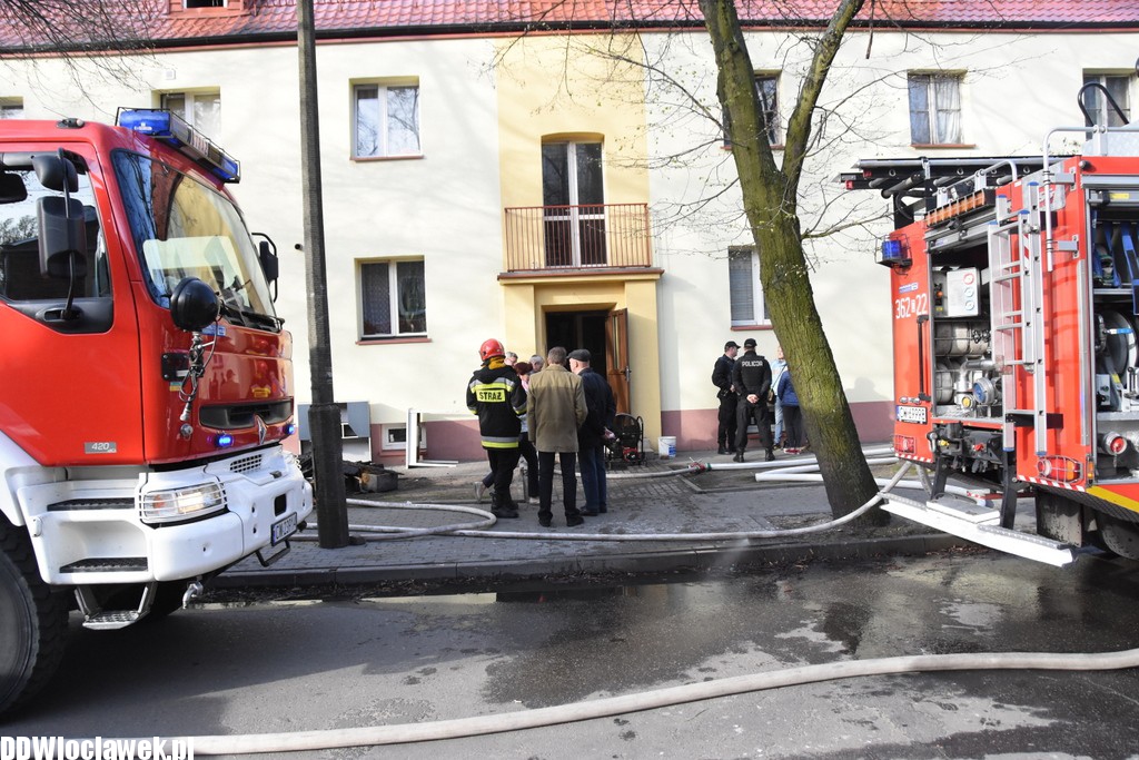 Akcja strażaków na ul. Chmielnej