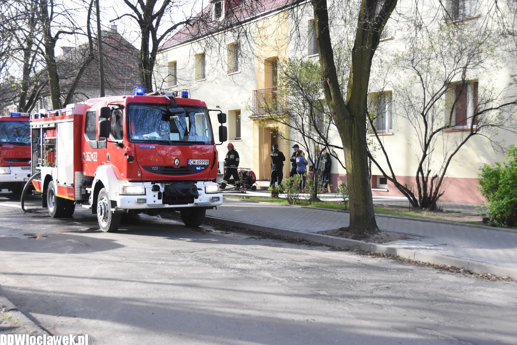 Akcja strażaków na ul. Chmielnej