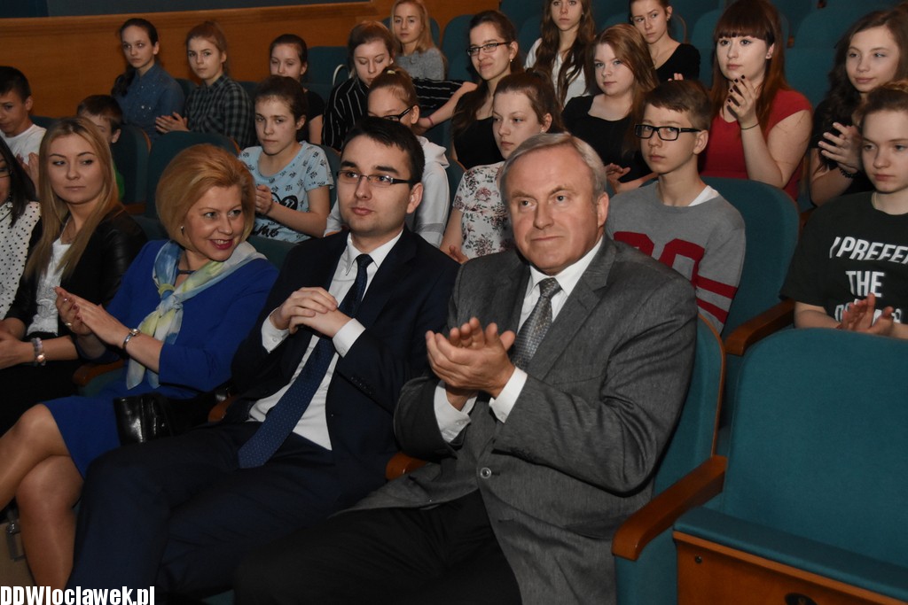 Przegląd małych form teatralnych