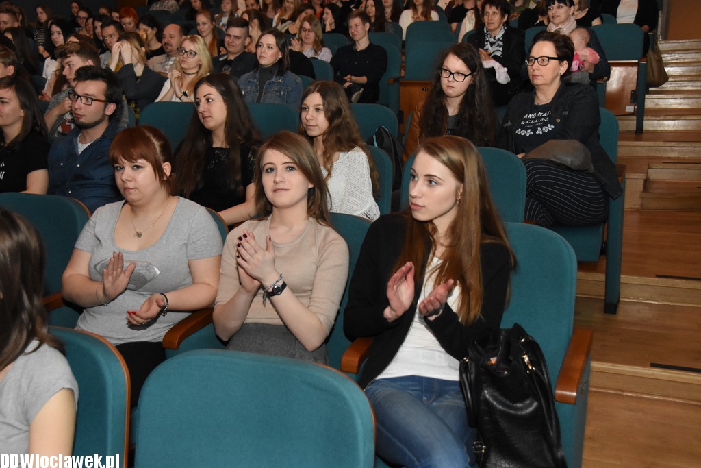 Przegląd małych form teatralnych