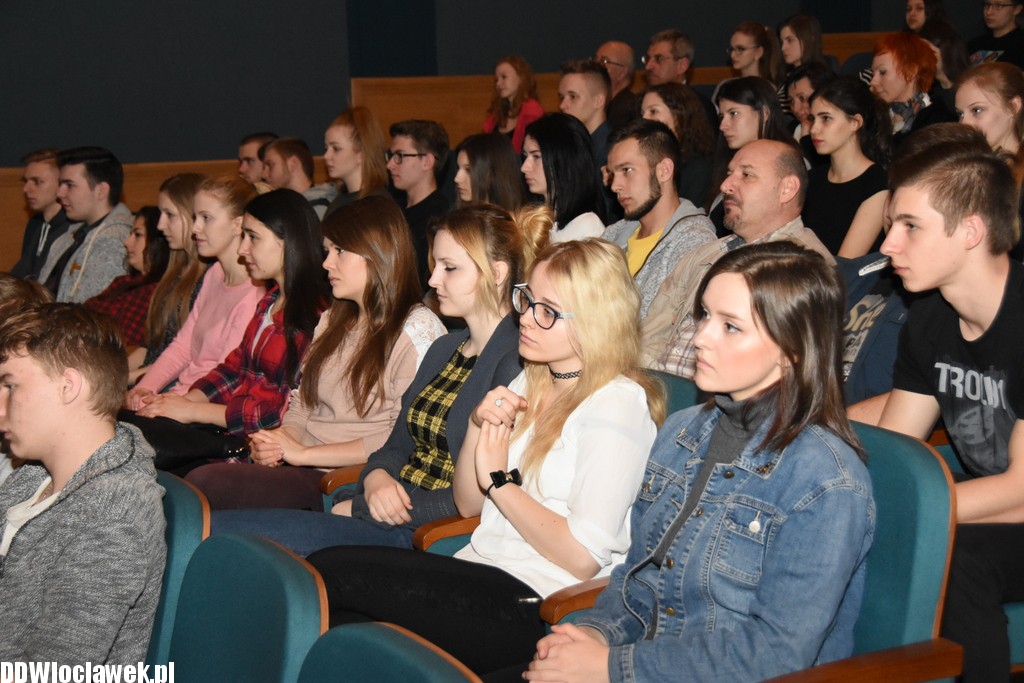 Przegląd małych form teatralnych
