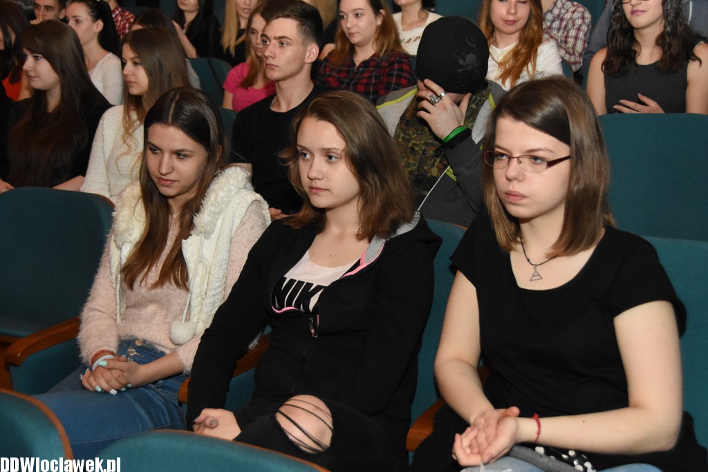 Przegląd małych form teatralnych