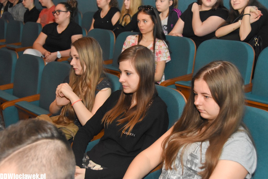 Przegląd małych form teatralnych