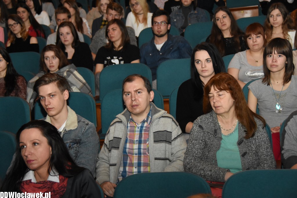 Przegląd małych form teatralnych