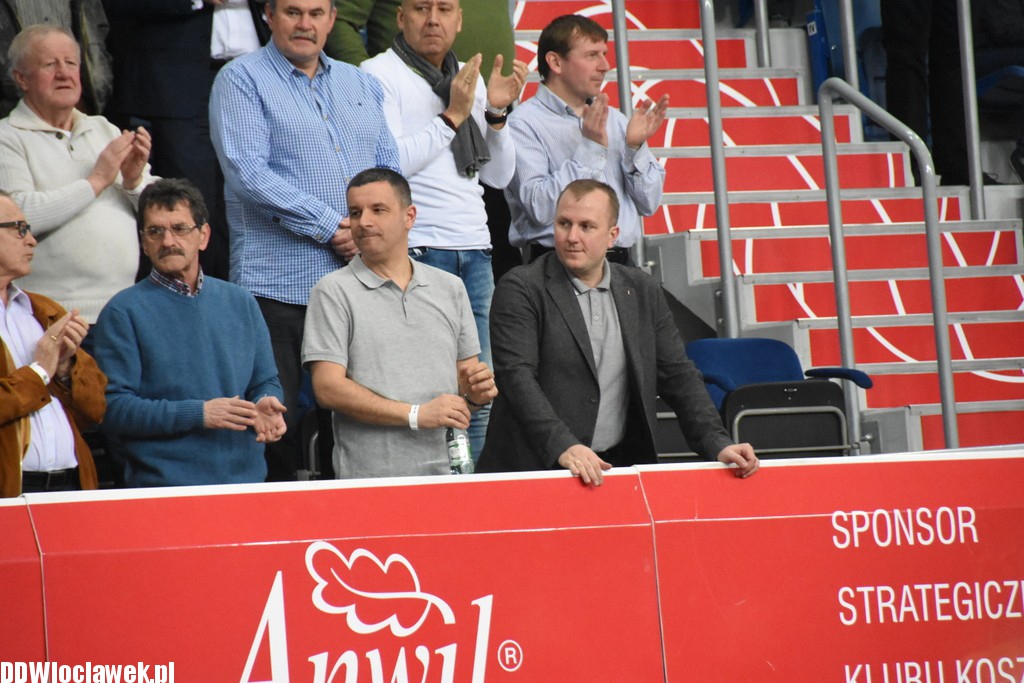 Kibice na meczu Anwil - Wilki