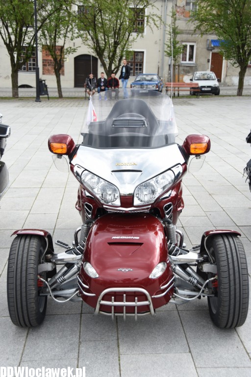 Motostarter na Starym Rynku
