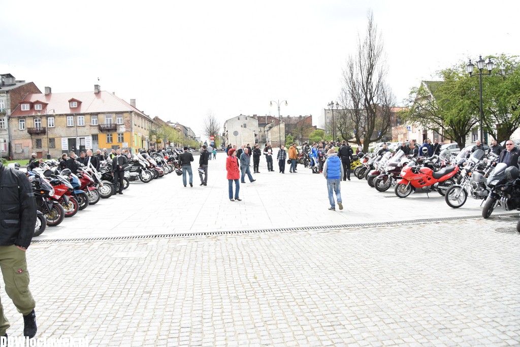 Motostarter na Starym Rynku