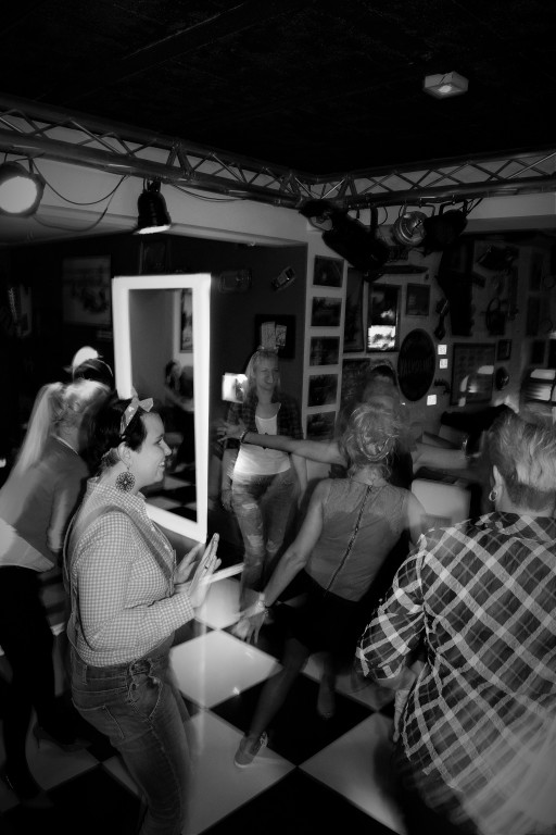 Pin Up Party w Garage Hotel