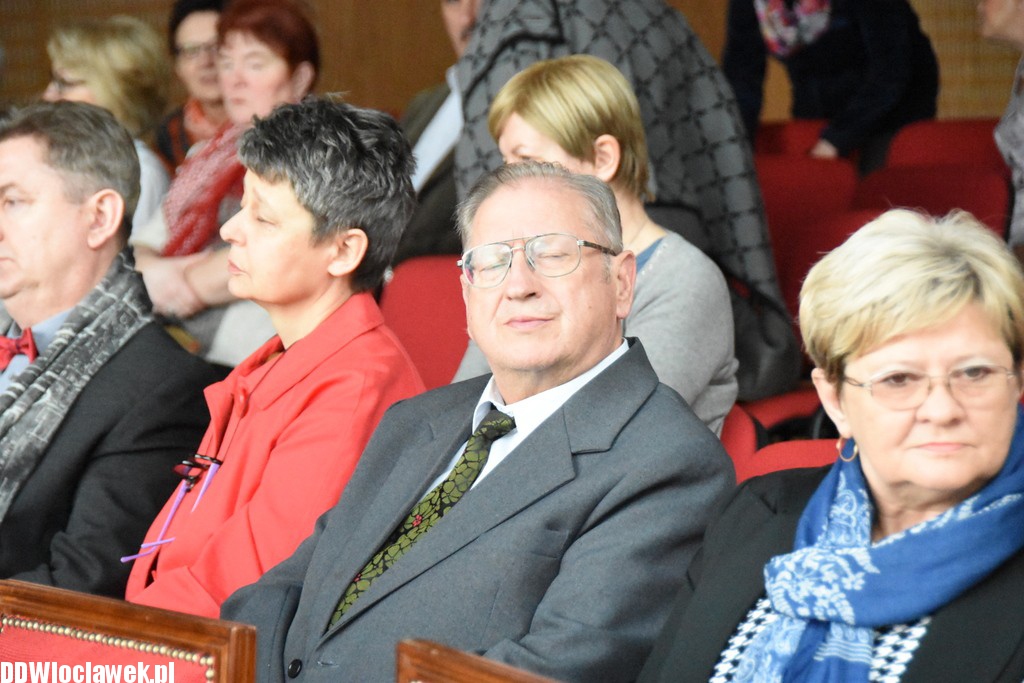 Barwy muzyki pieśnią malowane