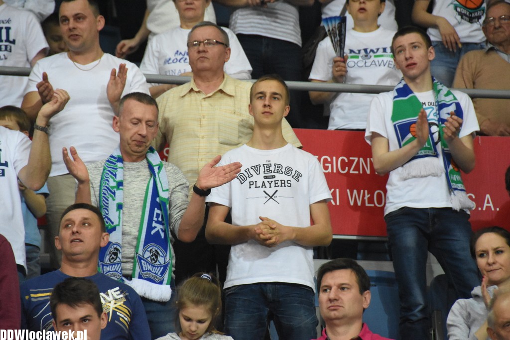 Kibice na Meczu Anwil - Wilki