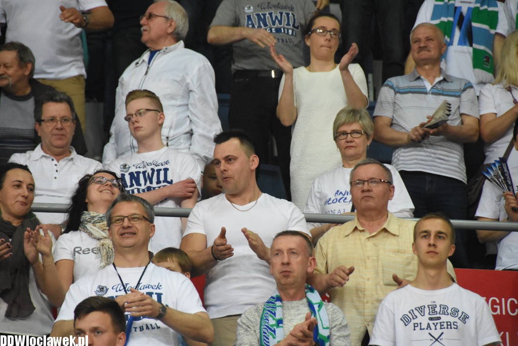 Kibice na Meczu Anwil - Wilki