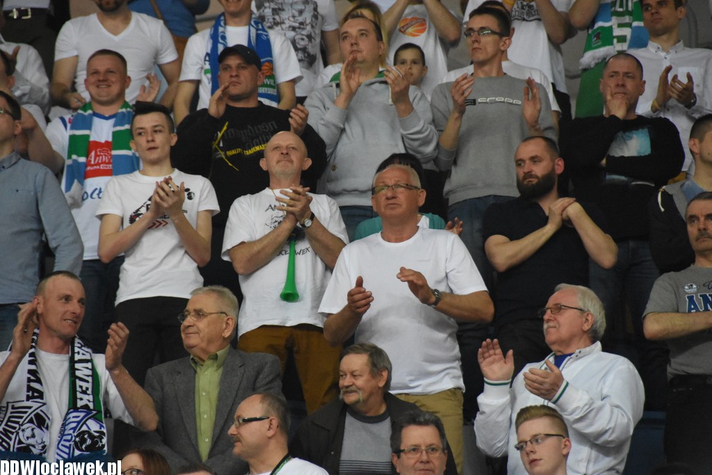 Kibice na Meczu Anwil - Wilki