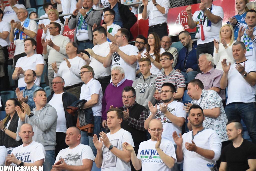 Kibice na Meczu Anwil - Wilki