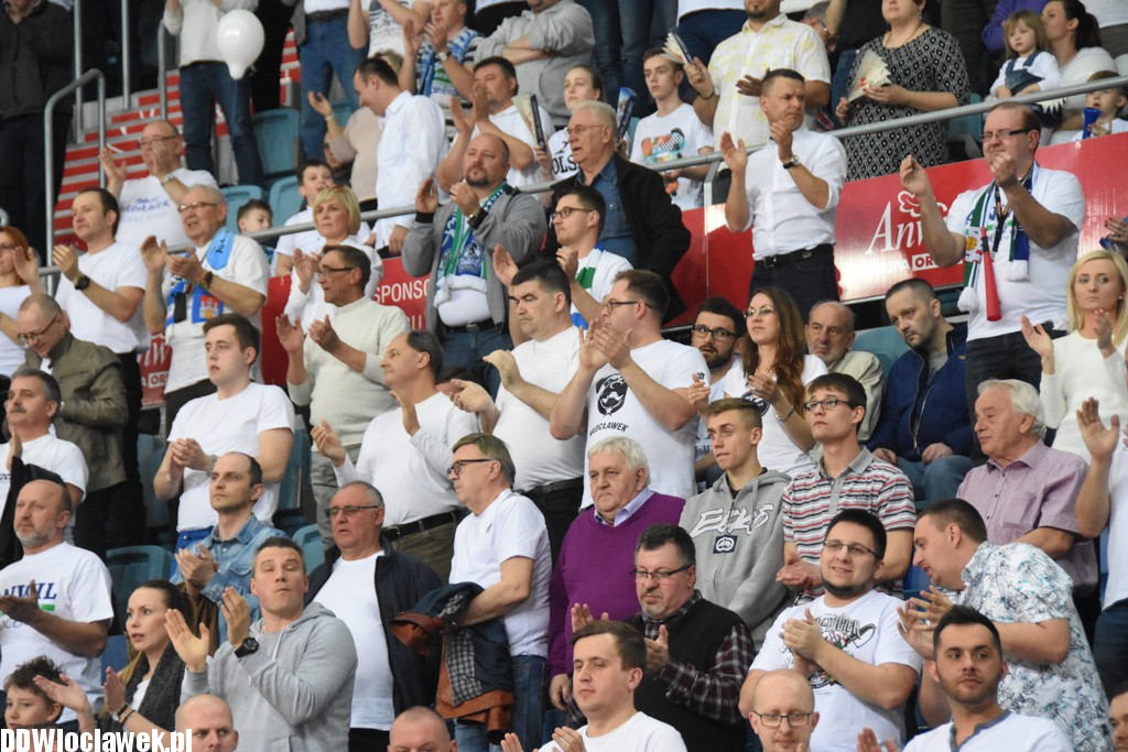 Kibice na Meczu Anwil - Wilki