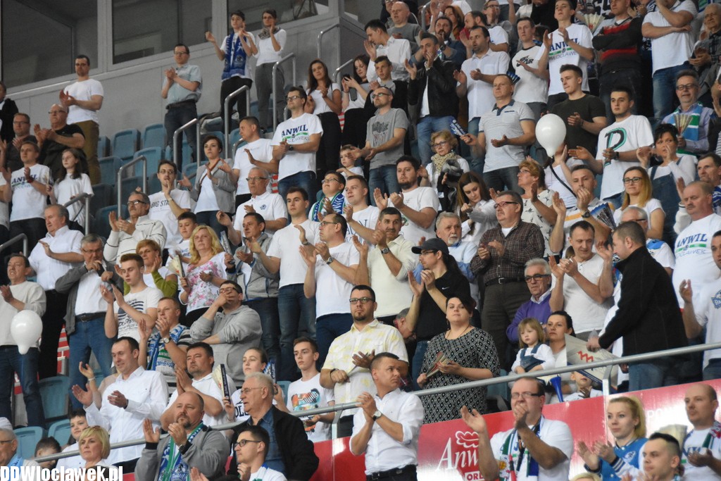Kibice na Meczu Anwil - Wilki