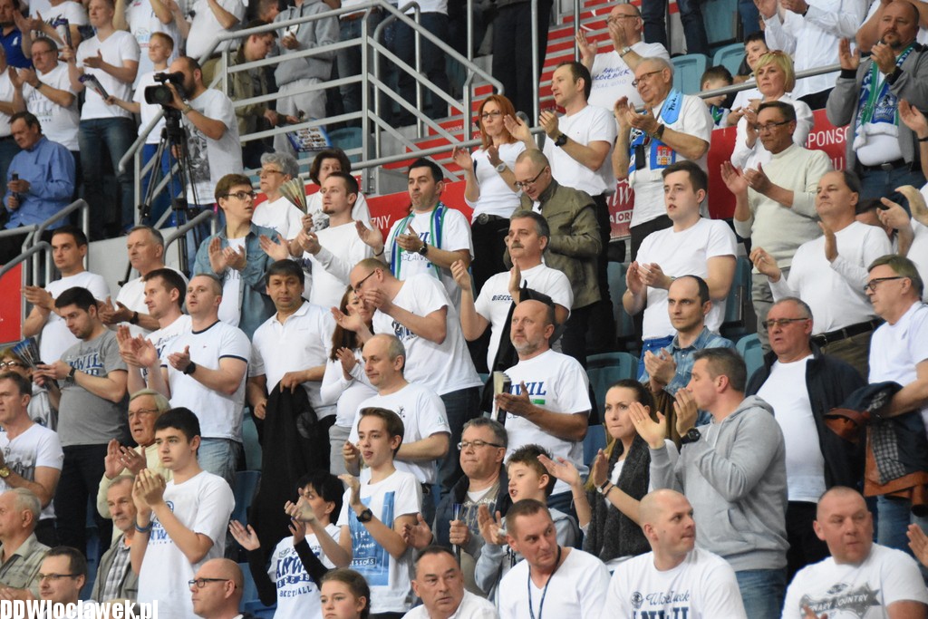 Kibice na Meczu Anwil - Wilki