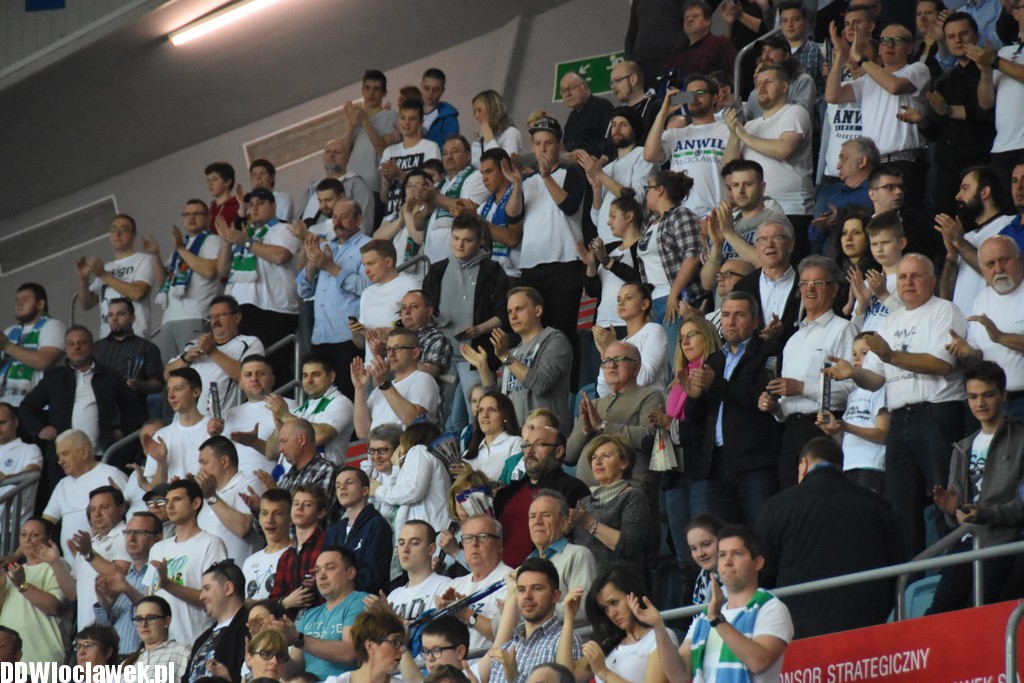 Kibice na Meczu Anwil - Wilki