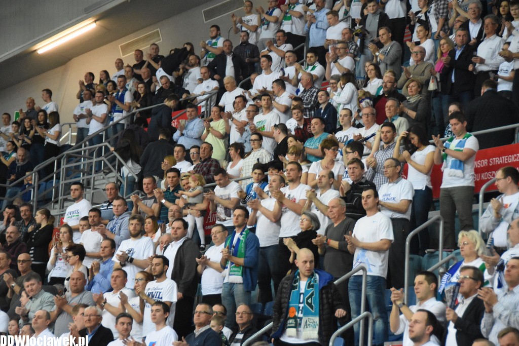Kibice na Meczu Anwil - Wilki