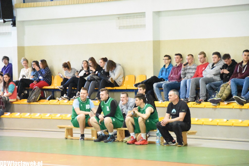 Mecz absolwentów Samochodówki