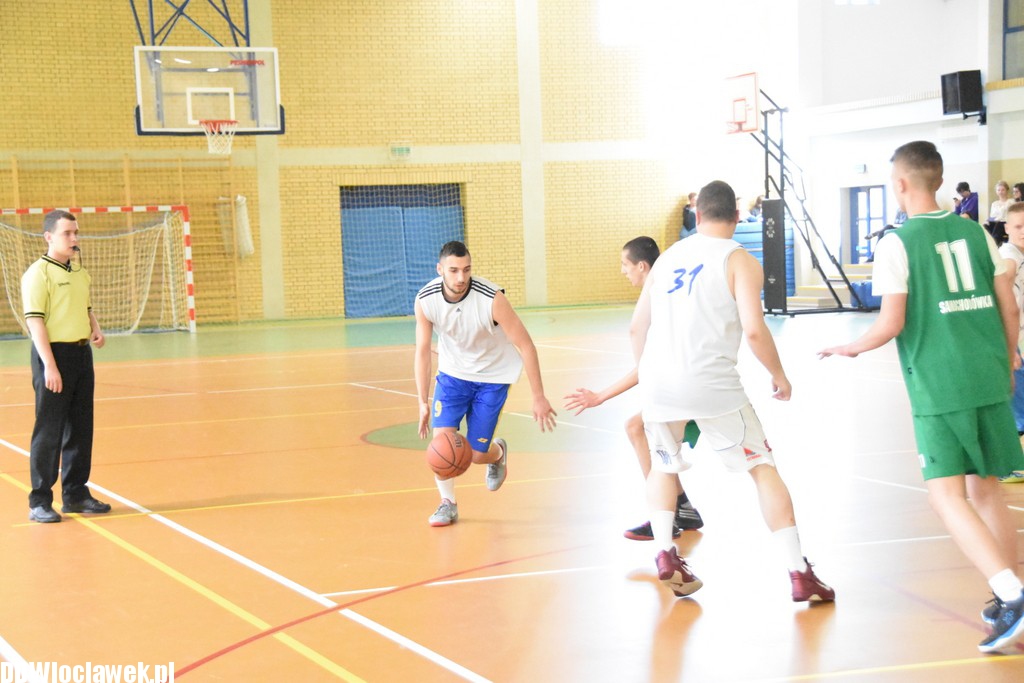 Mecz absolwentów Samochodówki