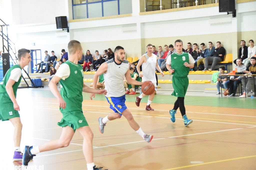 Mecz absolwentów Samochodówki