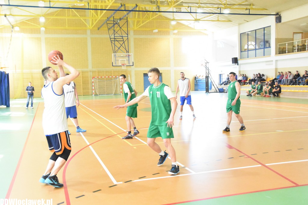 Mecz absolwentów Samochodówki
