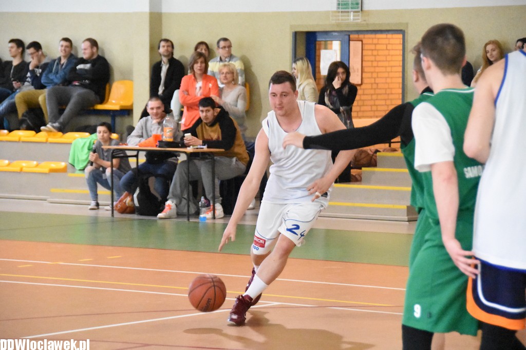 Mecz absolwentów Samochodówki
