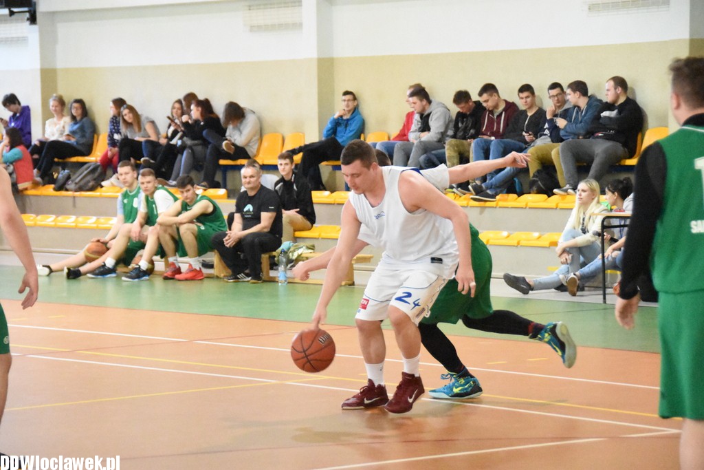 Mecz absolwentów Samochodówki