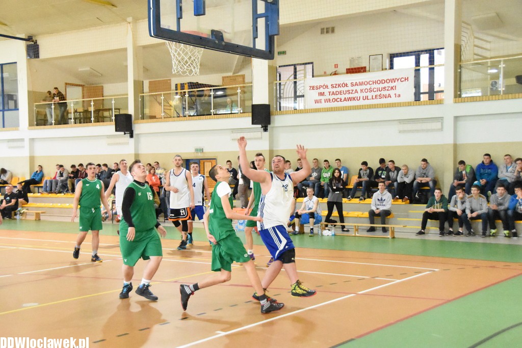 Mecz absolwentów Samochodówki