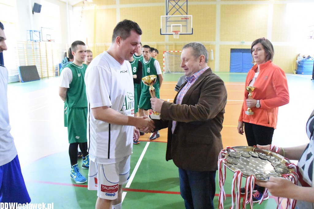 Mecz absolwentów Samochodówki