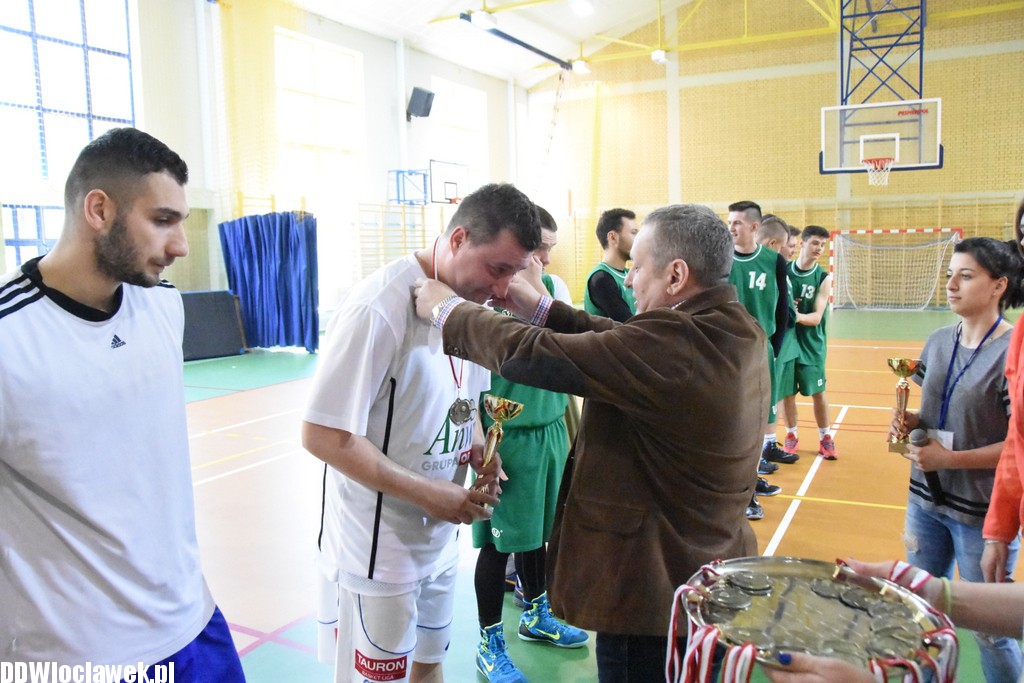 Mecz absolwentów Samochodówki