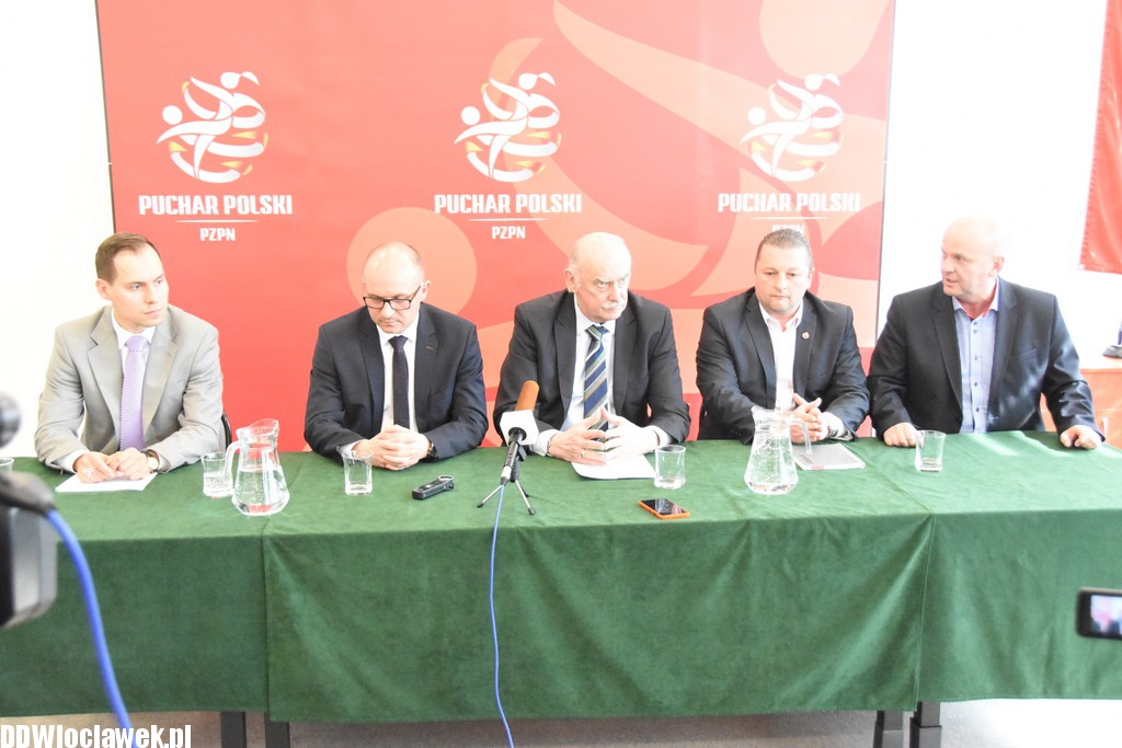 Konferencja prasowa na stadionie