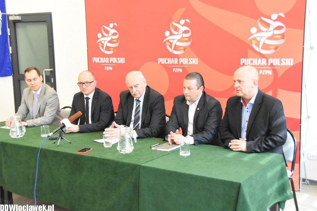 Konferencja prasowa na stadionie