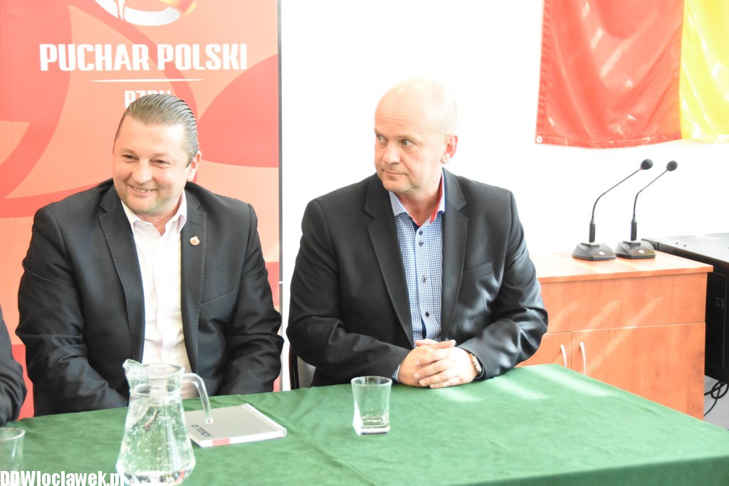 Konferencja prasowa na stadionie