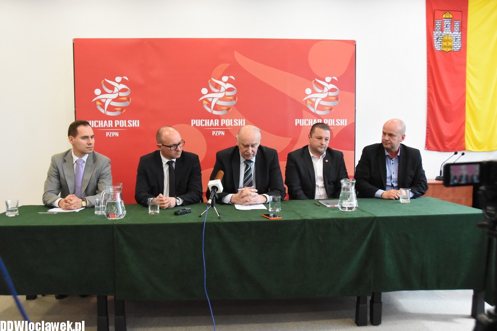 Konferencja prasowa na stadionie