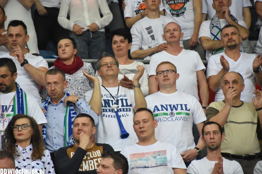 Kibice na Meczu Anwil - Wilki