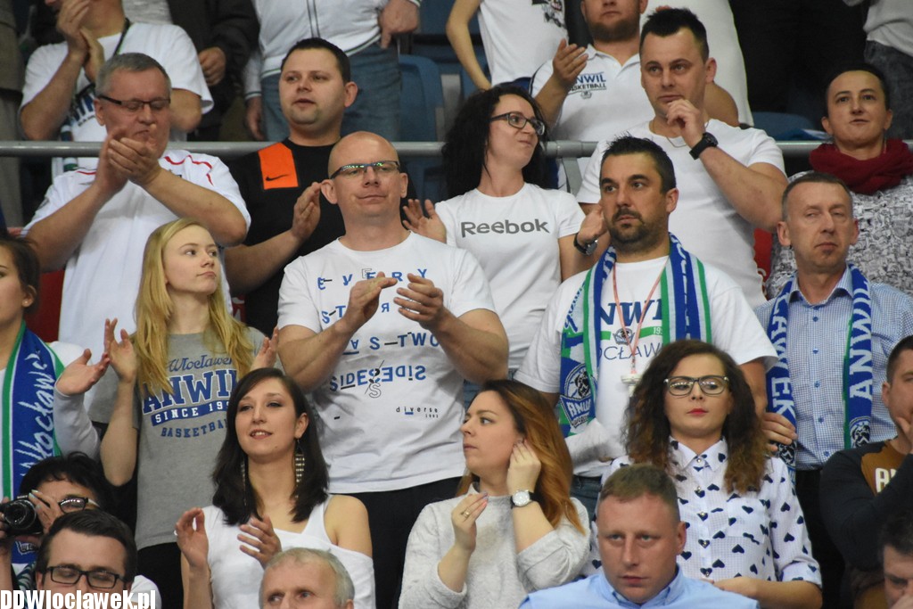 Kibice na Meczu Anwil - Wilki