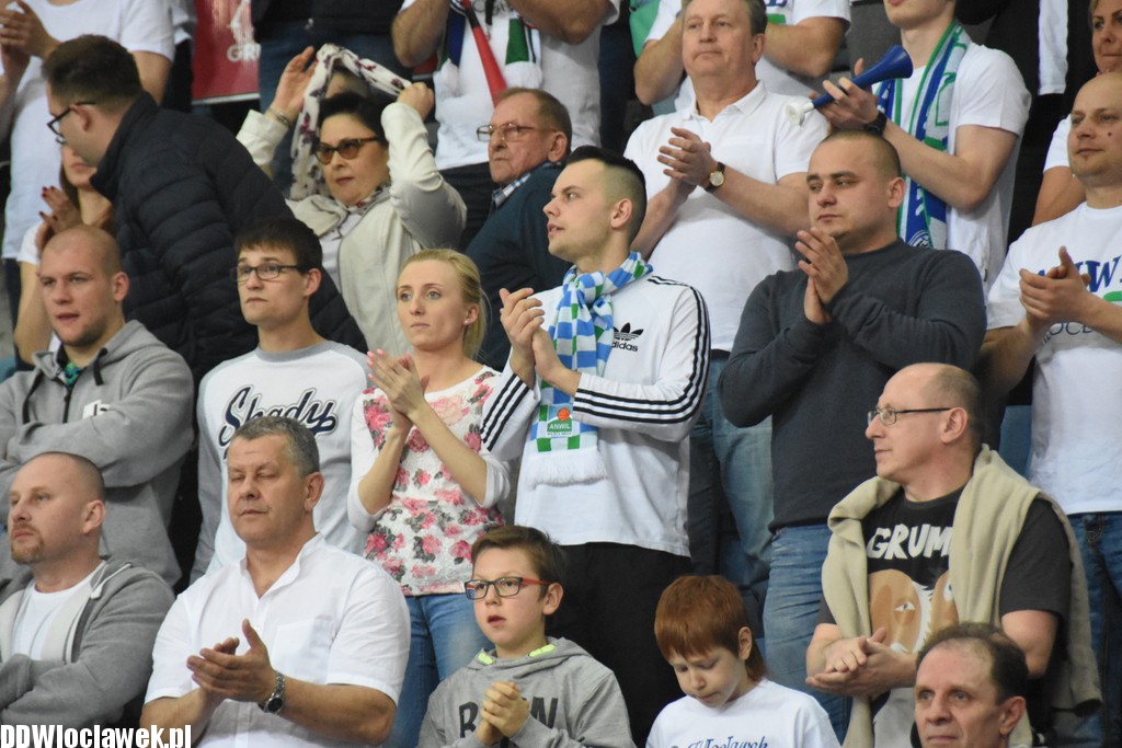 Kibice na Meczu Anwil - Wilki