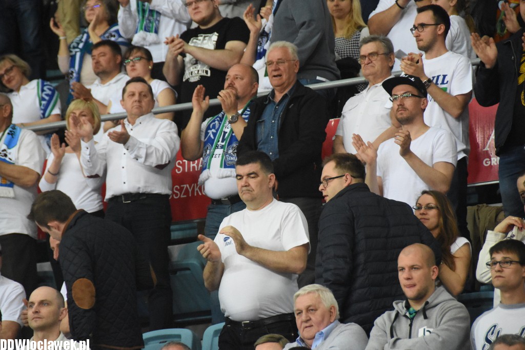 Kibice na Meczu Anwil - Wilki